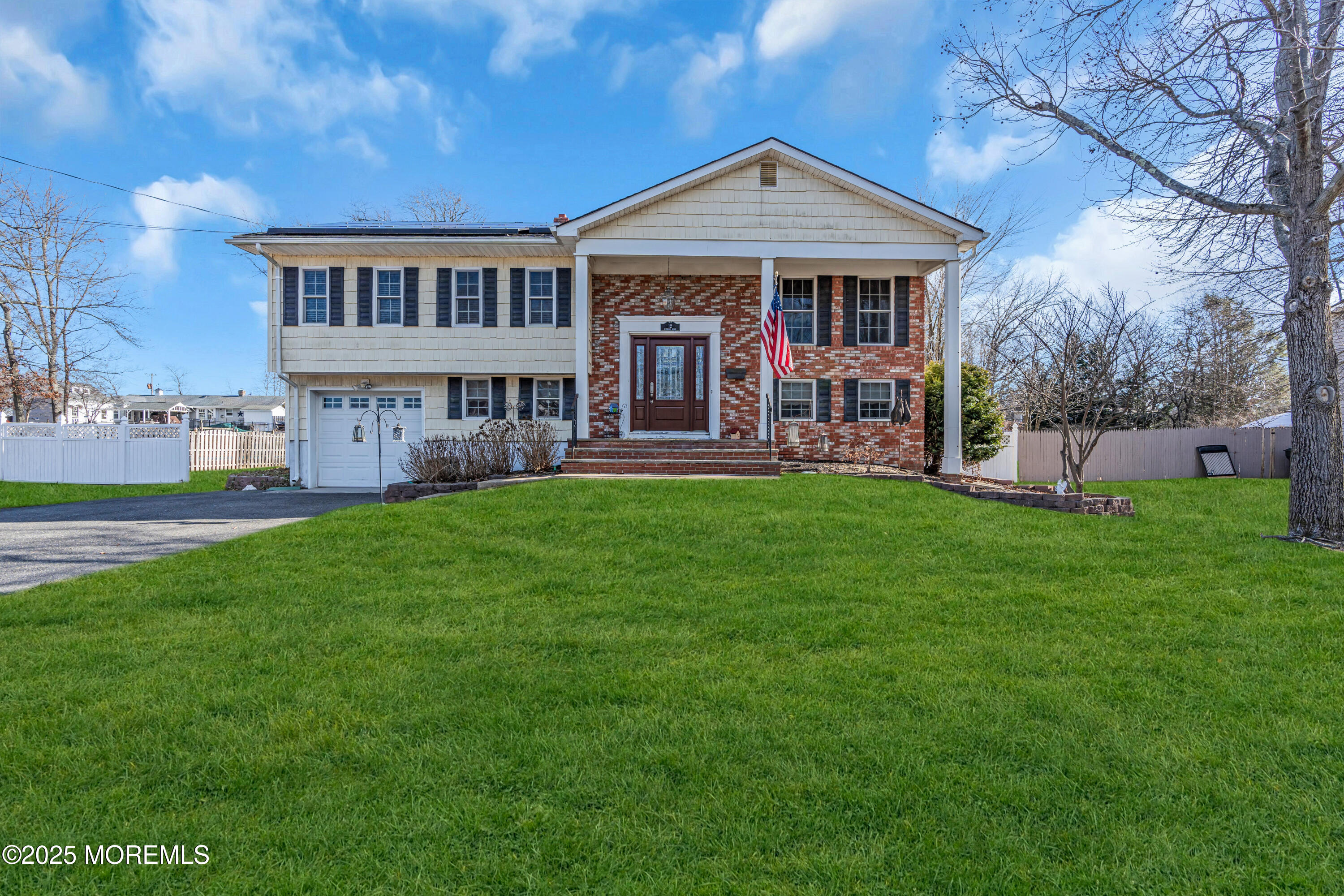 12 Windsor Road Howell, NJ 07731 - Photo 6 of 56 006_dsc04667-1_896