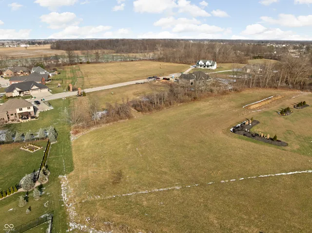 $224,900 | 2011 Knightsbridge Road, Danville, IN 46122