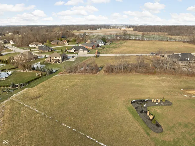 $224,900 | 2011 Knightsbridge Road, Danville, IN 46122