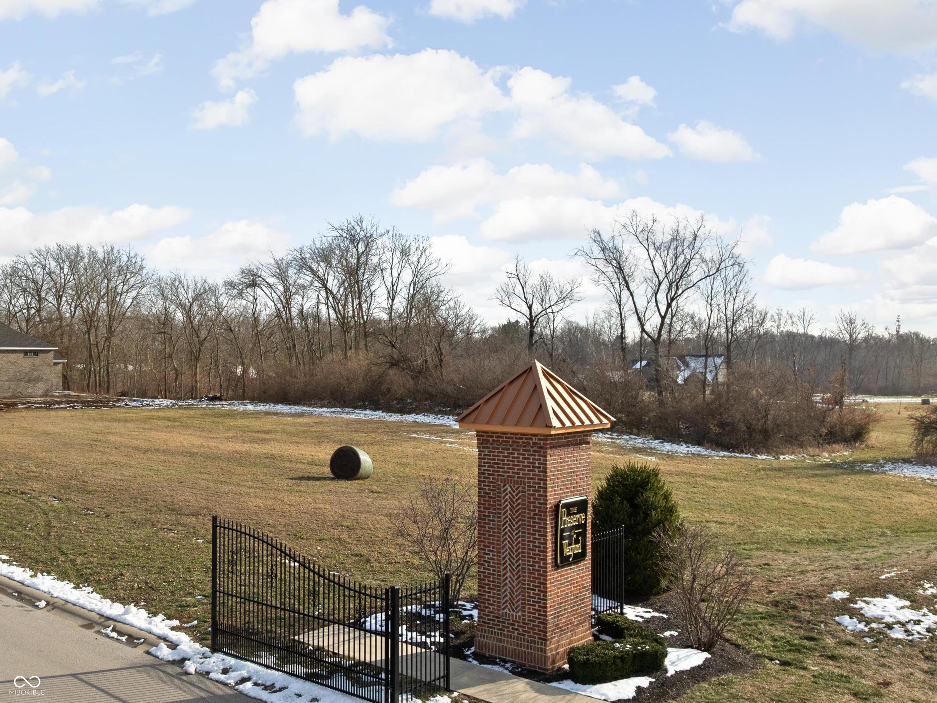 2011 Knightsbridge Road Danville, IN 46122 - Photo 2 of 27
