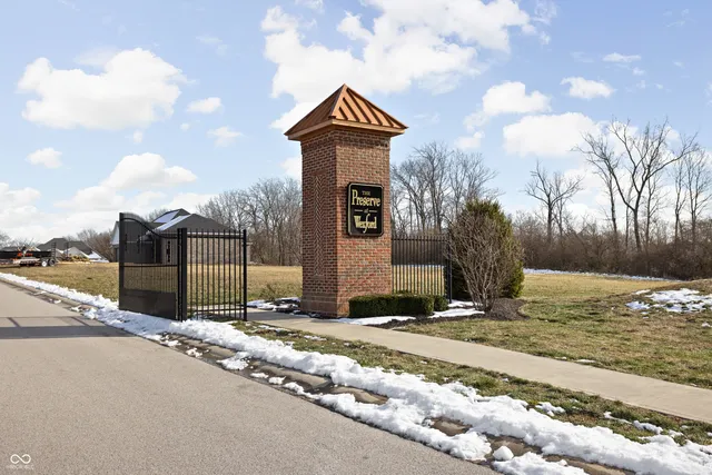 $224,900 | 2011 Knightsbridge Road, Danville, IN 46122