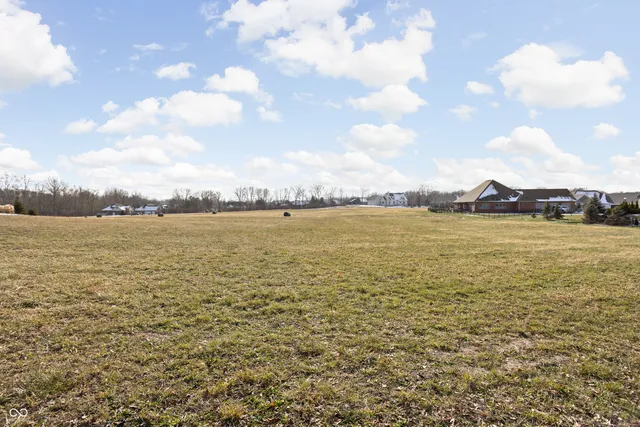 $224,900 | 2011 Knightsbridge Road, Danville, IN 46122