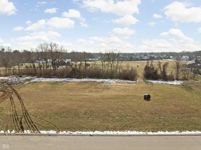 $224,900 | 2011 Knightsbridge Road, Danville, IN 46122