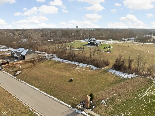 $224,900 | 2011 Knightsbridge Road, Danville, IN 46122