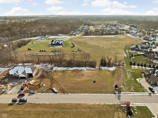 $224,900 | 2011 Knightsbridge Road, Danville, IN 46122