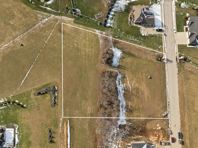 $224,900 | 2011 Knightsbridge Road, Danville, IN 46122