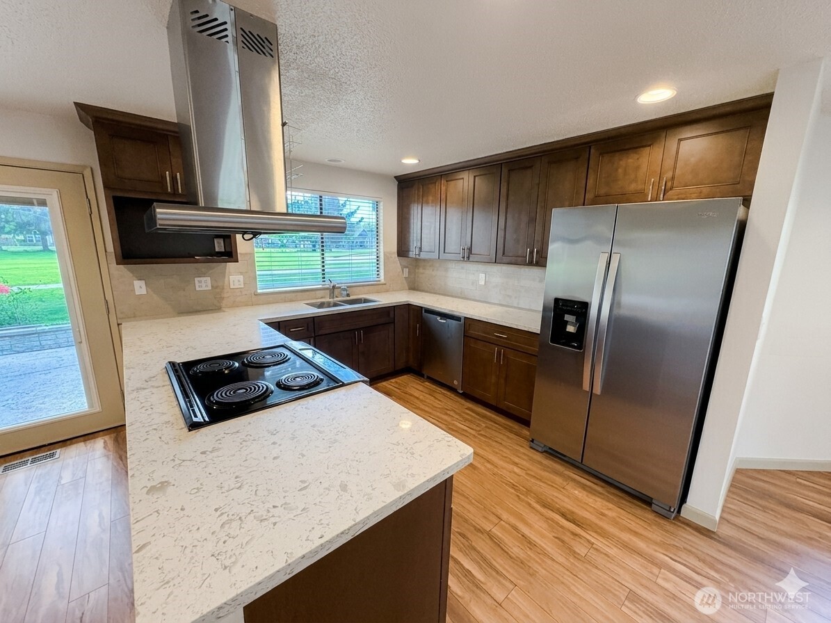 5203 65th Avenue Southeast Olympia, WA 98513 - Photo 10 of 36