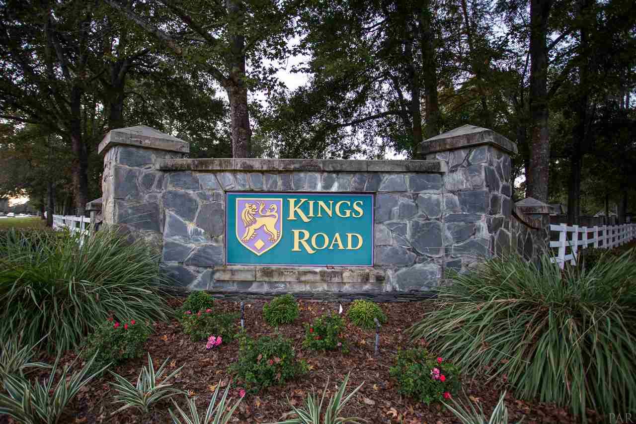 624 Ashford Road Cantonment, FL 32533 - Photo 3 of 49 Gallery Image 3