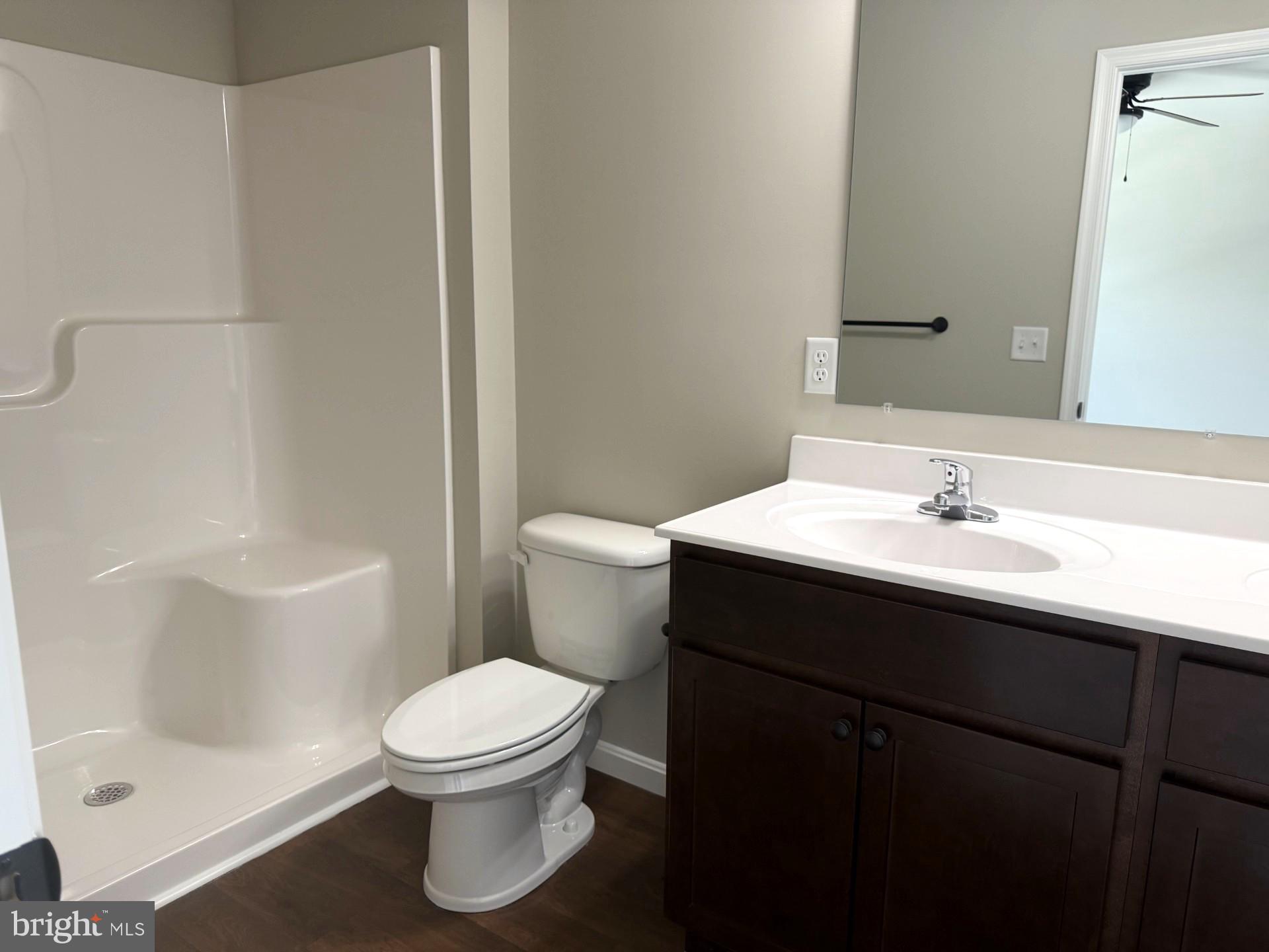 237 Rojan Road, Unit 112 Dover, DE 19901 - Photo 25 of 29 Primary Bath