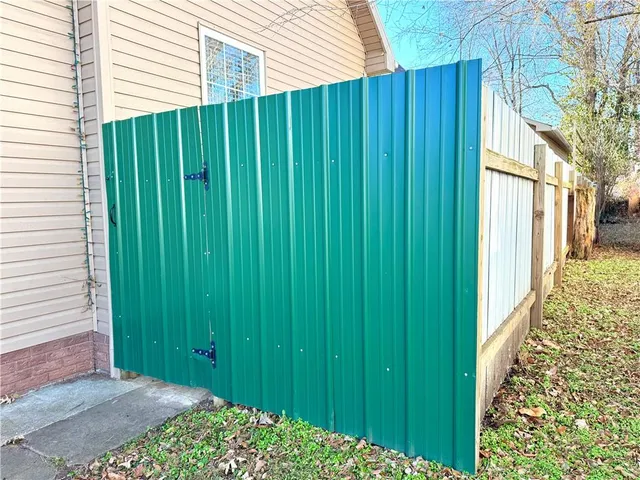 $190,000 | 1704 South Moniteau Avenue, Sedalia, MO 65301