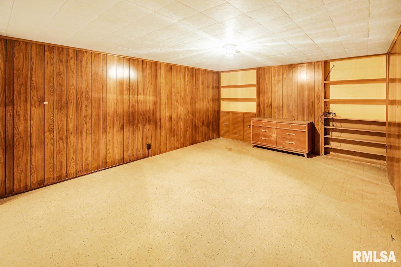 5404 North James Road Peoria, IL 61615 - Photo 27 of 31 Gallery Image 27