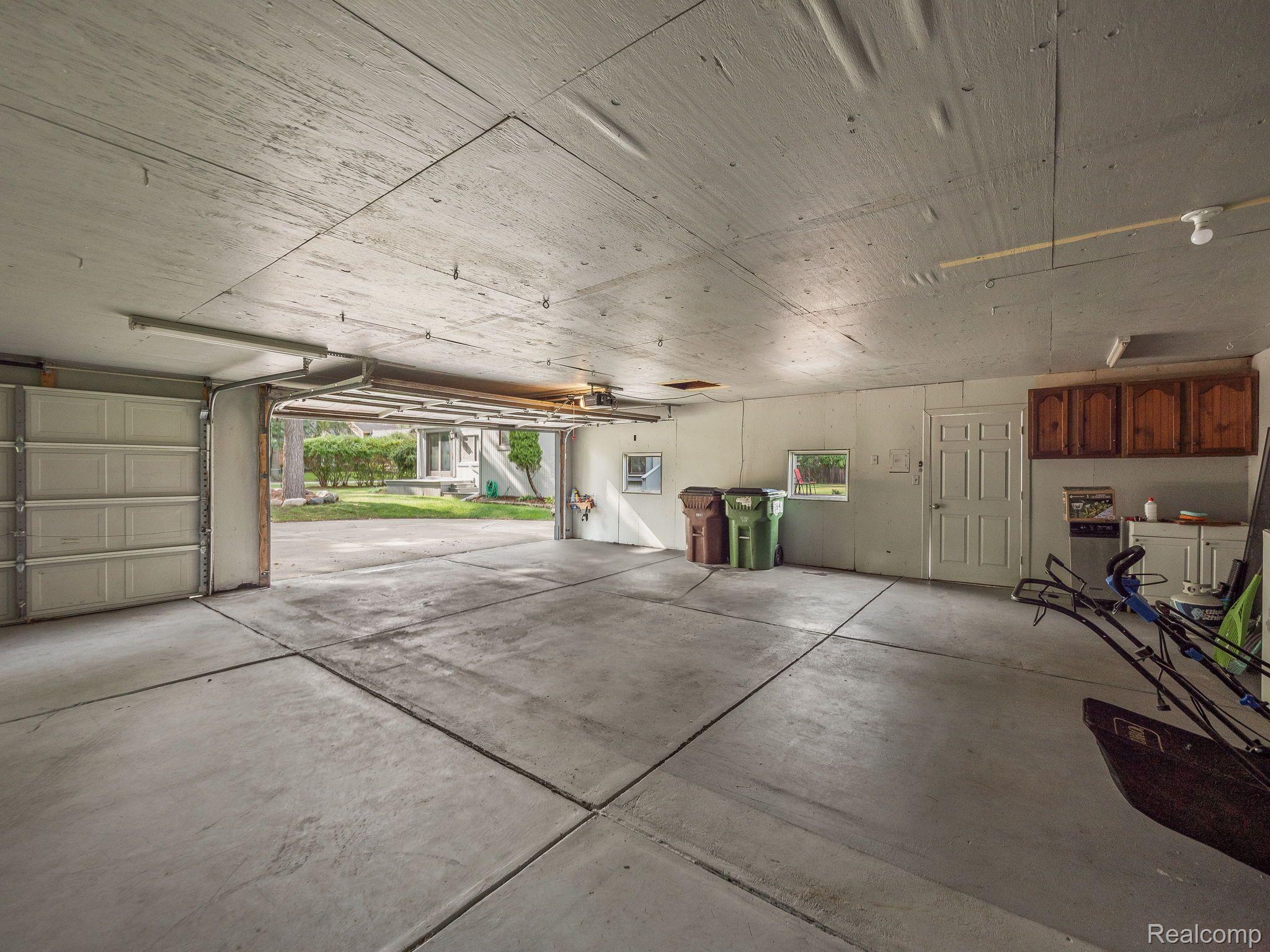48070 Shelby Road Utica, MI 48317 - Photo 23 of 29