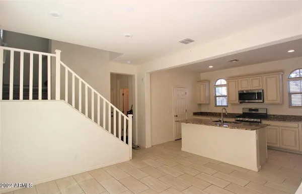 $2,500 | 3173 South Magnolia Lane, Chandler, AZ 85286