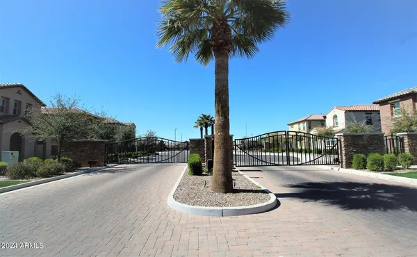 $2,500 | 3173 South Magnolia Lane, Chandler, AZ 85286