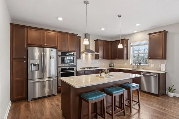 $674,900 | 1429 Clover Preserve Lane, Chaska, MN 55318