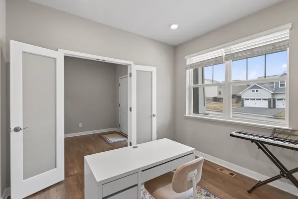 $690,000 | 1429 Clover Preserve Lane, Chaska, MN 55318