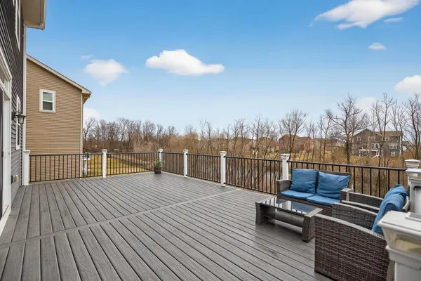 $690,000 | 1429 Clover Preserve Lane, Chaska, MN 55318