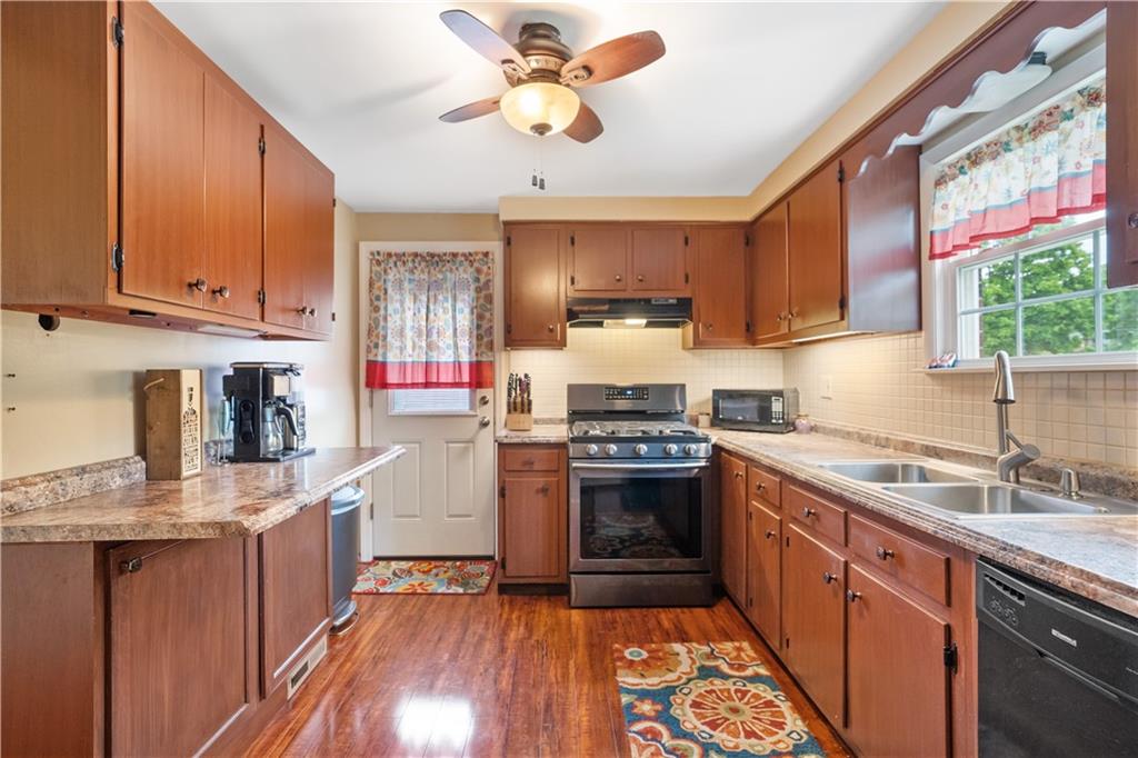 305 Rock Run Road Elizabeth, PA 15037 - Photo 3 of 25 Gallery Image 3