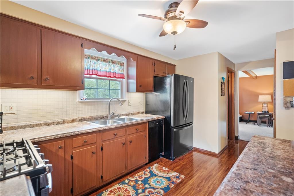 305 Rock Run Road Elizabeth, PA 15037 - Photo 5 of 25 Gallery Image 5