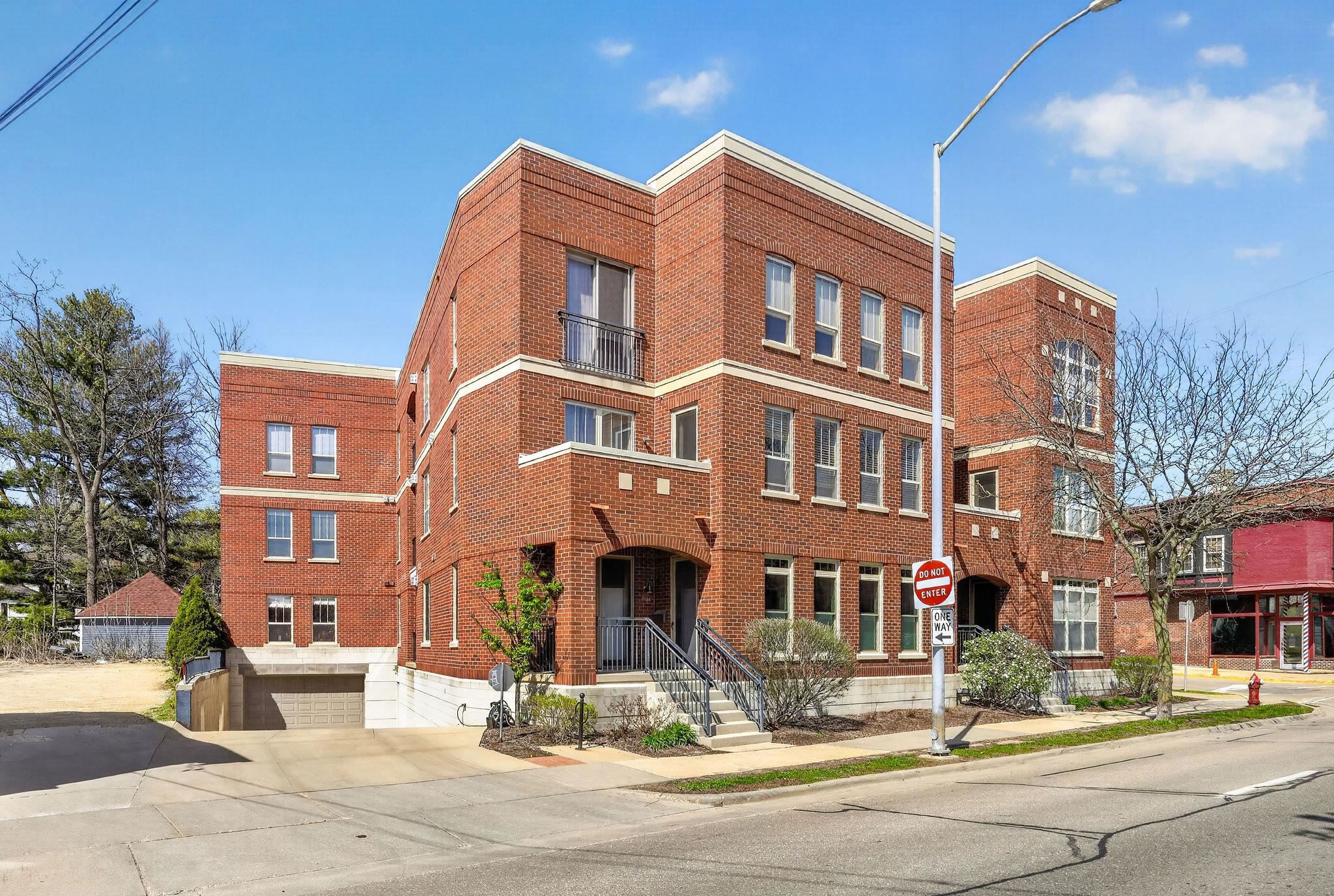 280 Division Street, Unit 301 Madison, WI 53704 - Photo 31 of 40