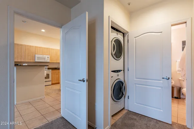 $2,700 | 11640 North Tatum Boulevard, Unit 2061, Phoenix, AZ 85028