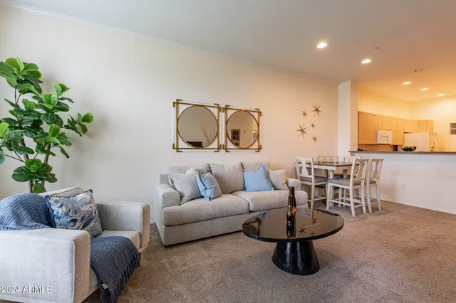 $2,700 | 11640 North Tatum Boulevard, Unit 2061, Phoenix, AZ 85028