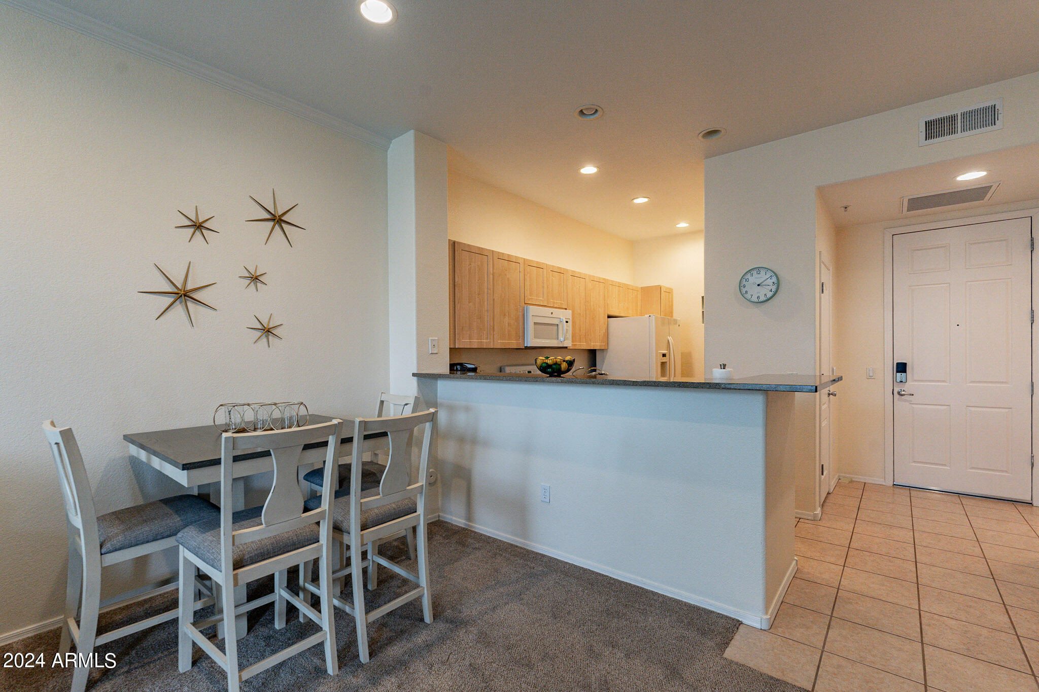 11640 North Tatum Boulevard, Unit 2061 Phoenix, AZ 85028 - Photo 8 of 46 Dining Area