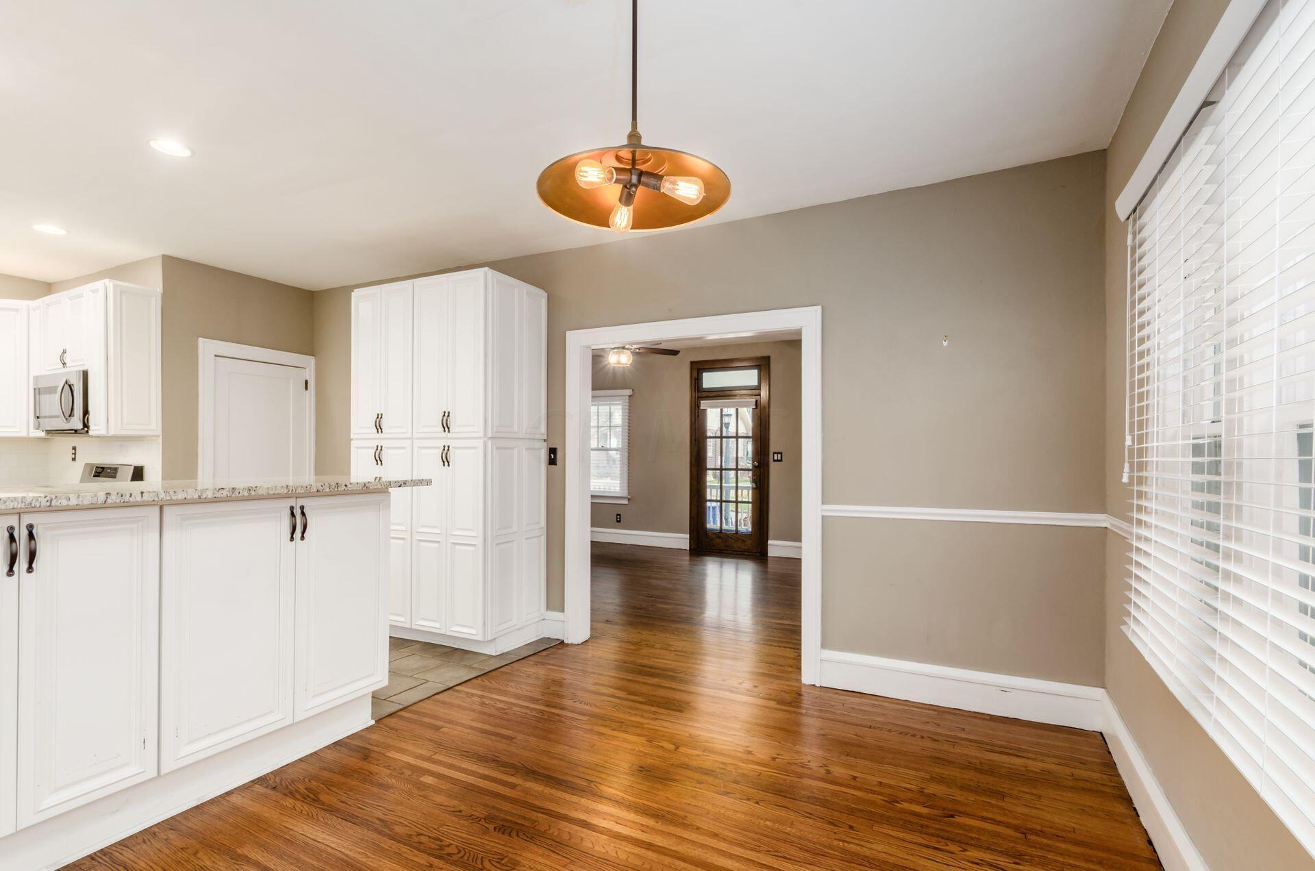 46 Arden Road Columbus, OH 43214 - Photo 9 of 32 019_8a53c25335_g arden rd-049