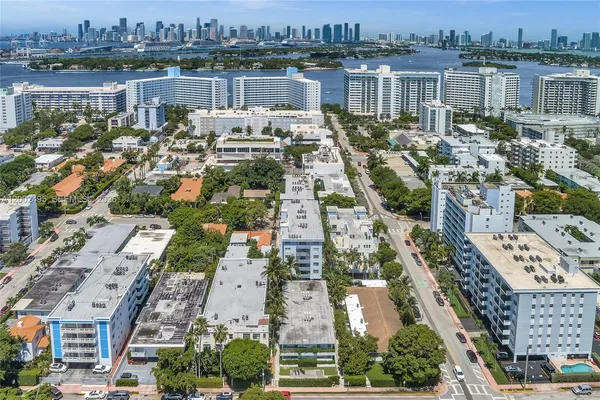 $3,600 | 940 Michigan Avenue, Unit 4, Miami Beach, FL 33139