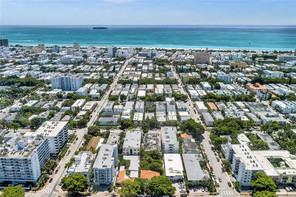 $3,600 | 940 Michigan Avenue, Unit 4, Miami Beach, FL 33139