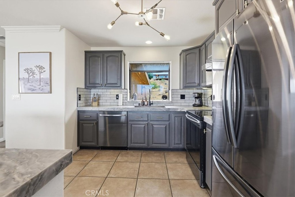7818 Rockwood Road Joshua Tree, CA 92252 - Photo 18 of 36