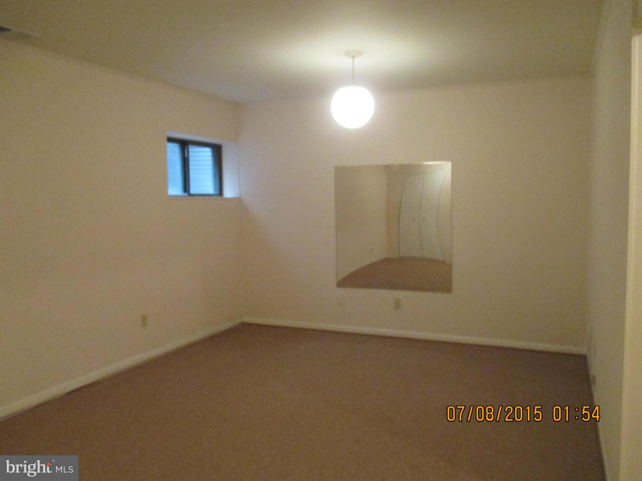 9670 Basket Ring Road Columbia, MD 21045 - Photo 10 of 12 Family Room