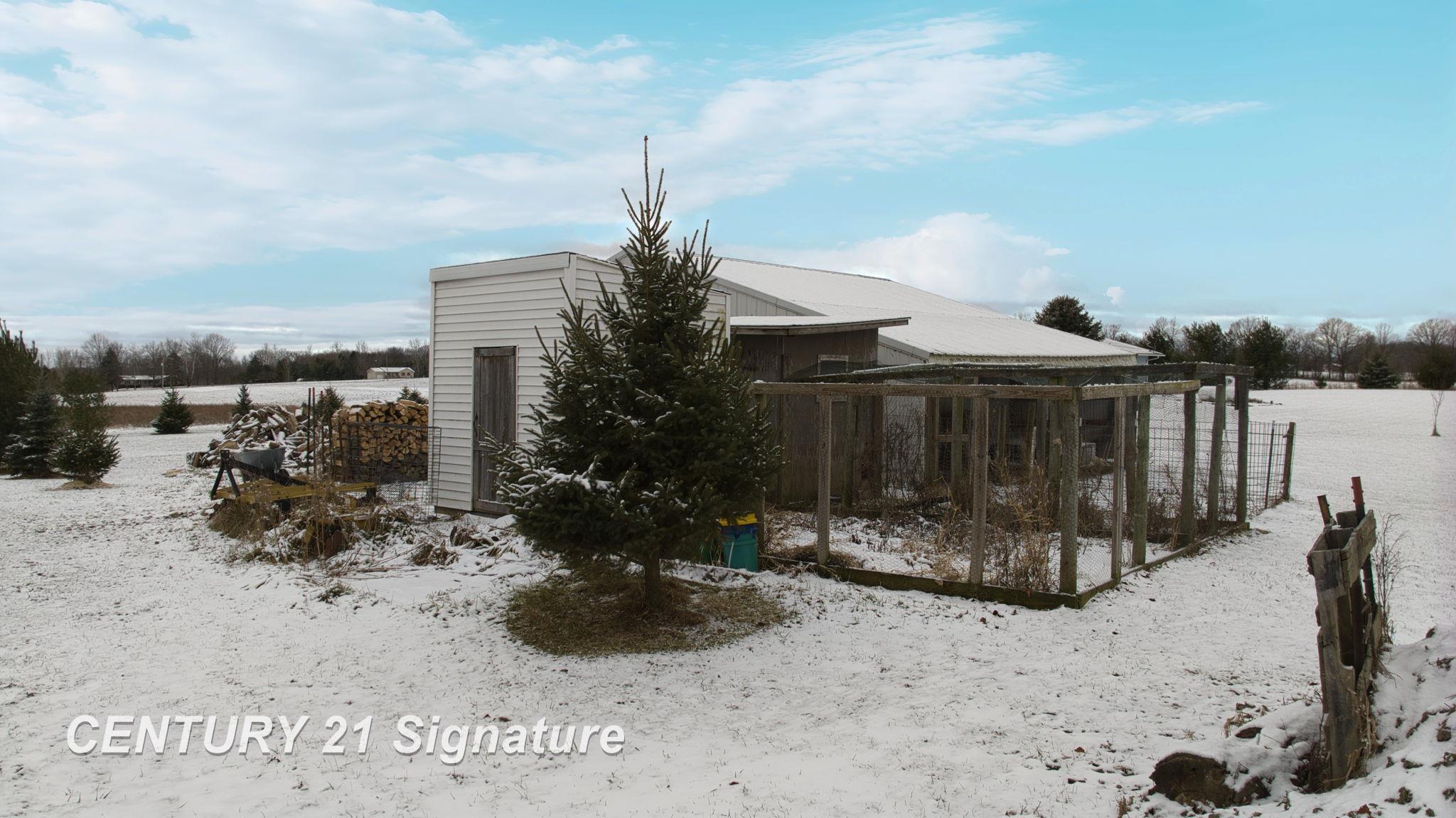 4625 East Hibbard Road Corunna, MI 48817 - Photo 8 of 47
