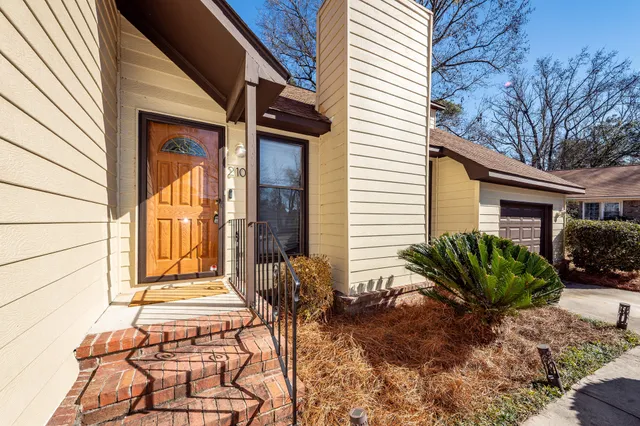 $492,000 | 2106 Fife Lane, Charleston, SC 29414