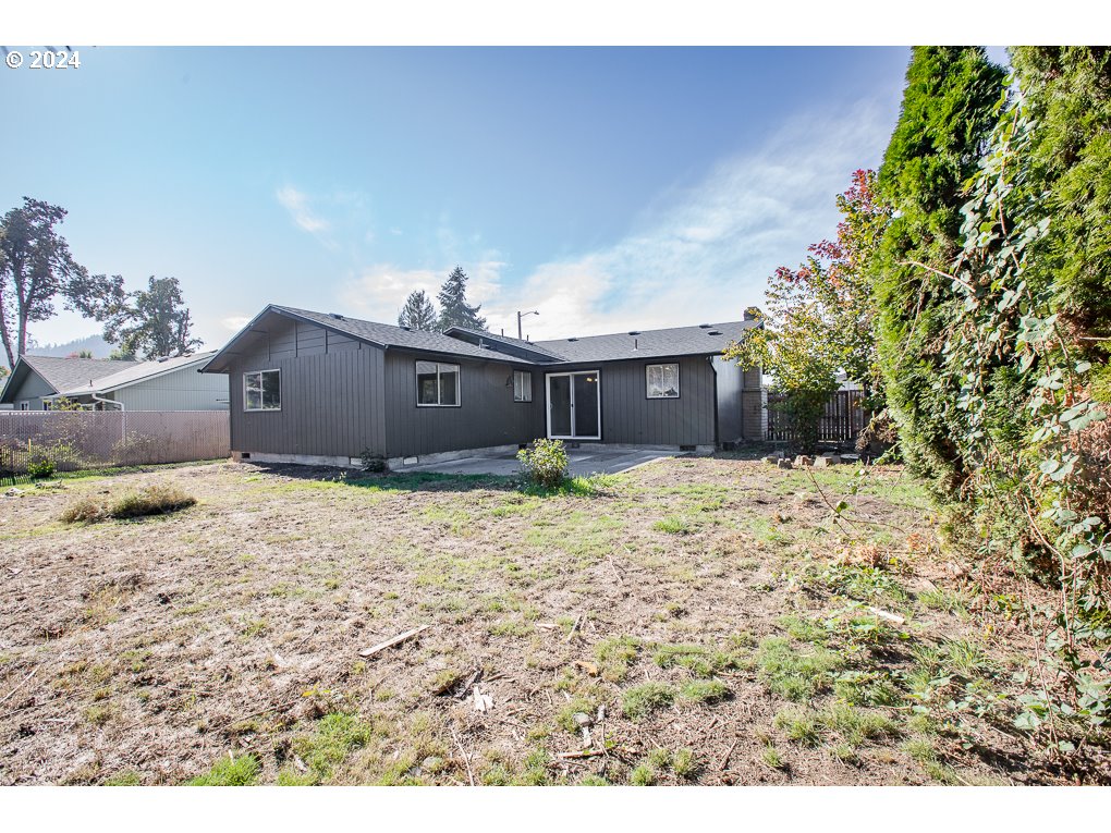 477 70th Street Springfield, OR 97478 - Photo 24 of 27 Gallery Image 24