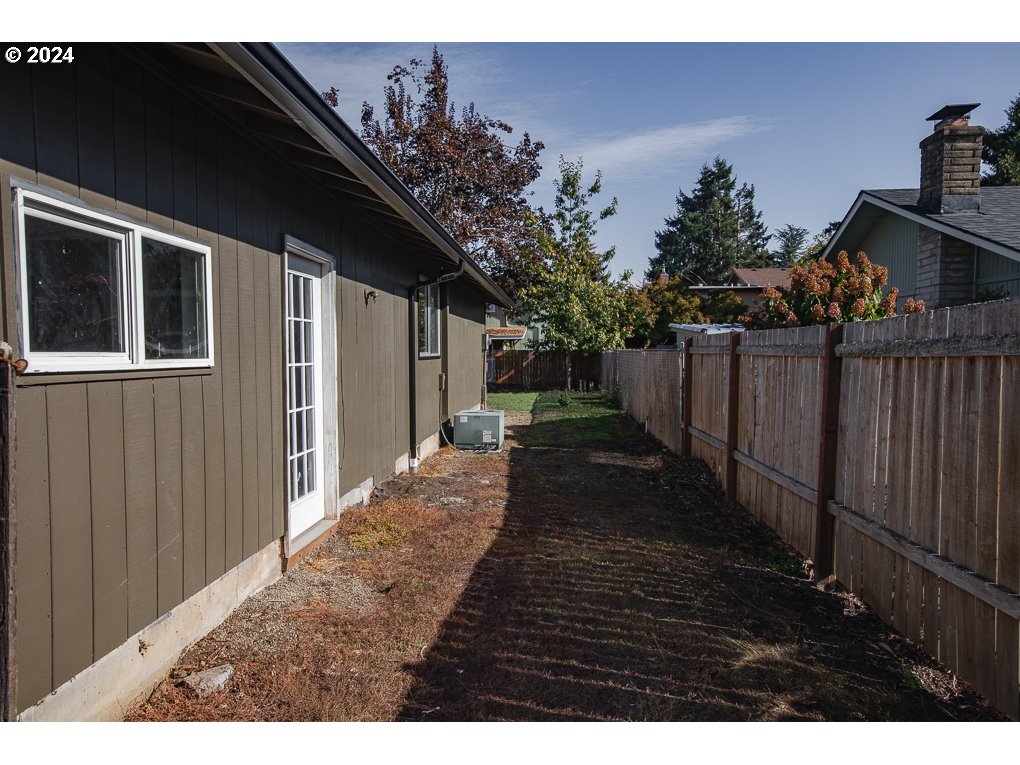 477 70th Street Springfield, OR 97478 - Photo 27 of 27 Gallery Image 27