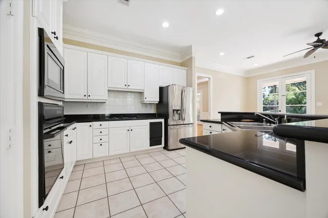 $1,100,000 | 418 Prestwick Court, Houston, TX 77057