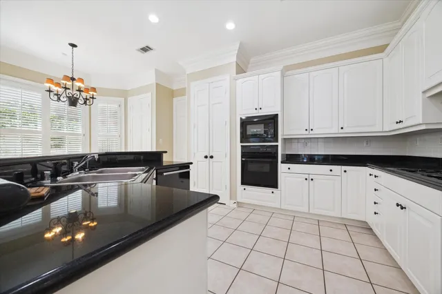 $1,100,000 | 418 Prestwick Court, Houston, TX 77057