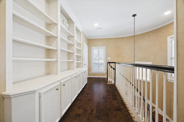 $1,100,000 | 418 Prestwick Court, Houston, TX 77057