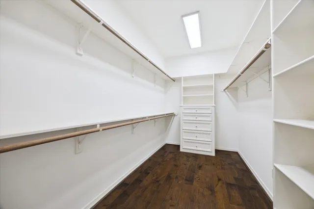 $1,100,000 | 418 Prestwick Court, Houston, TX 77057