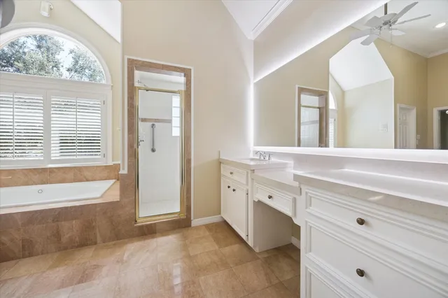 $1,100,000 | 418 Prestwick Court, Houston, TX 77057