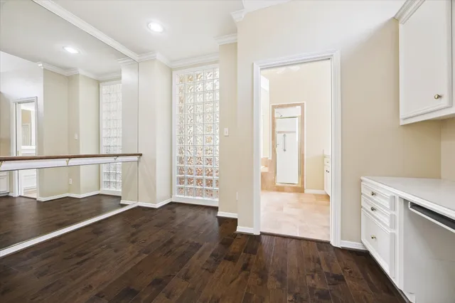 $1,100,000 | 418 Prestwick Court, Houston, TX 77057