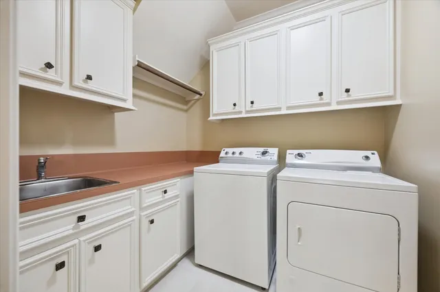 $1,100,000 | 418 Prestwick Court, Houston, TX 77057