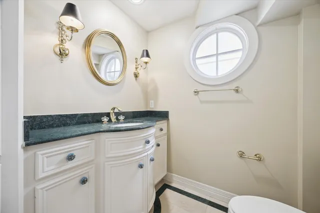 $1,100,000 | 418 Prestwick Court, Houston, TX 77057