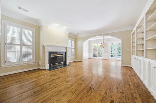 $1,100,000 | 418 Prestwick Court, Houston, TX 77057