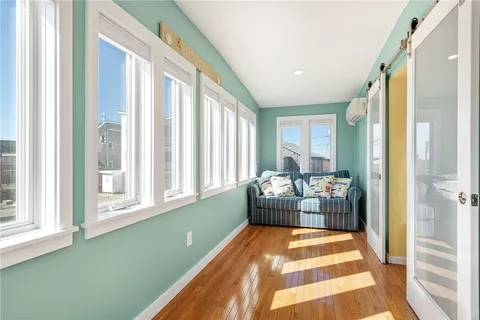 $1,599,500 | 6 Macalder Street, Narragansett, RI 02879