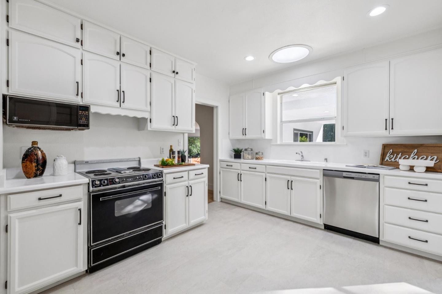 21531 Almaden Road San Jose, CA 95120 - Photo 16 of 45