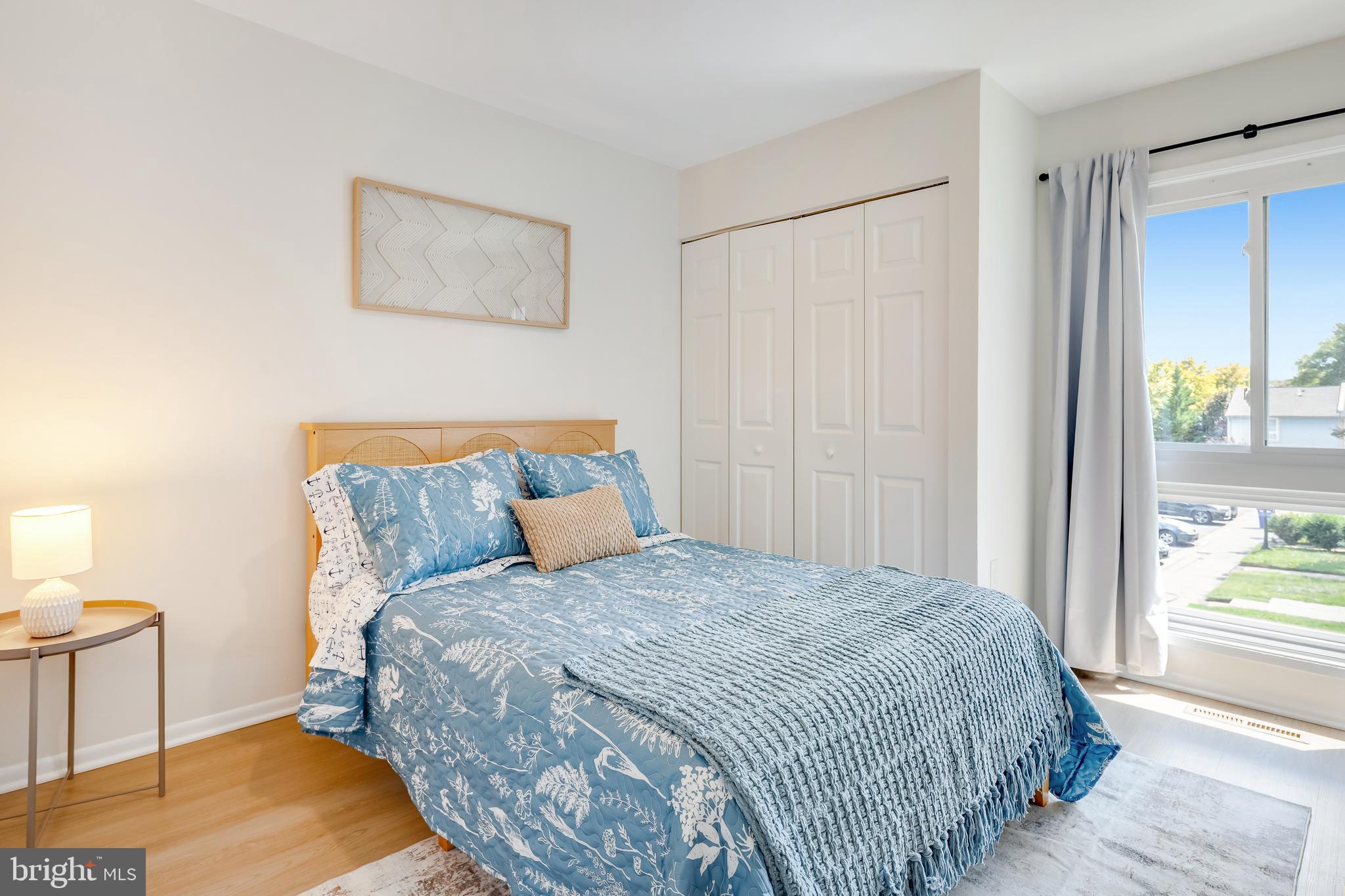 428 Reneau Way Herndon, VA 20170 - Photo 31 of 45 a bedroom with a bed and a window