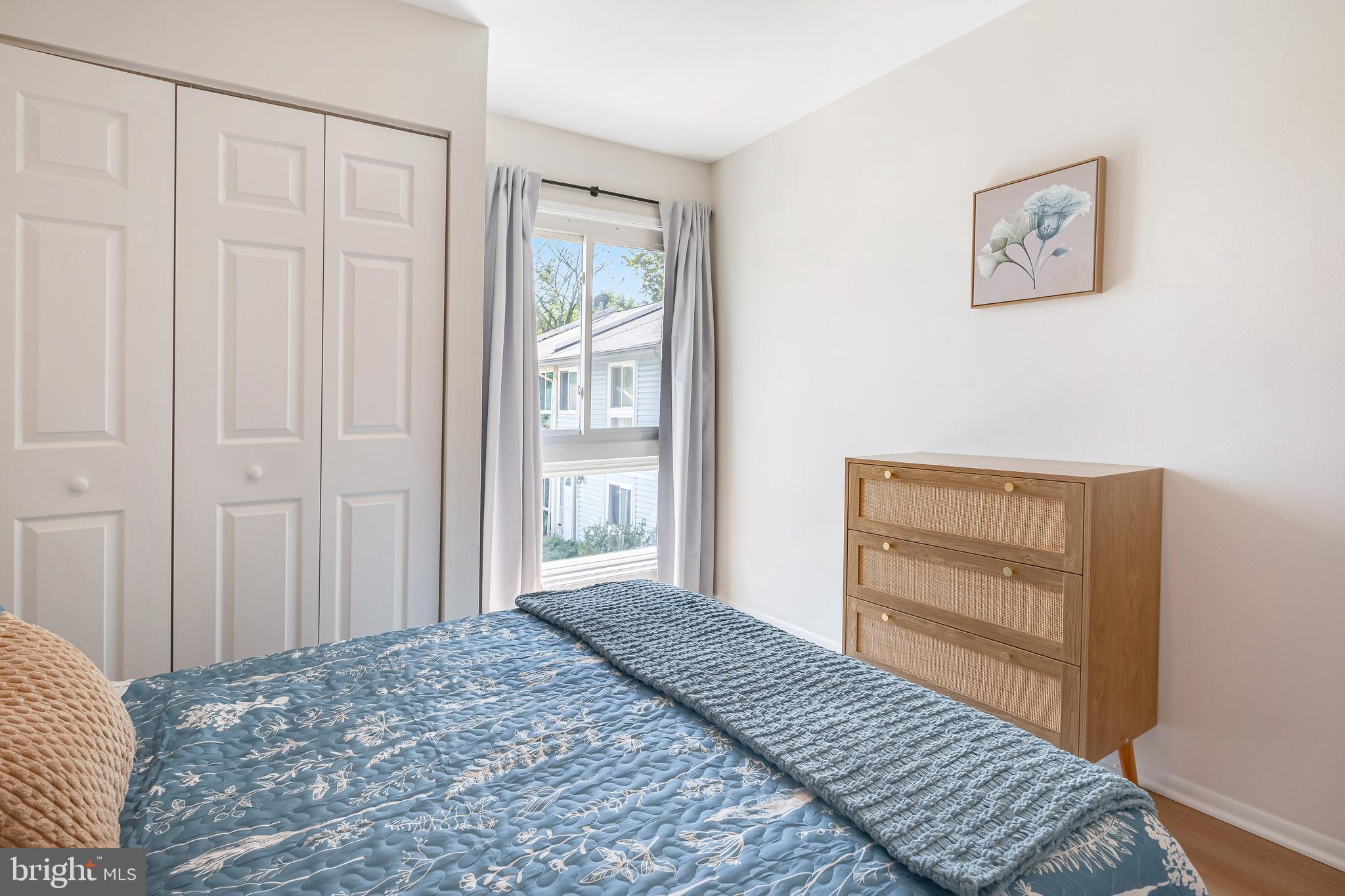 428 Reneau Way Herndon, VA 20170 - Photo 33 of 45 a bedroom with a bed and a window