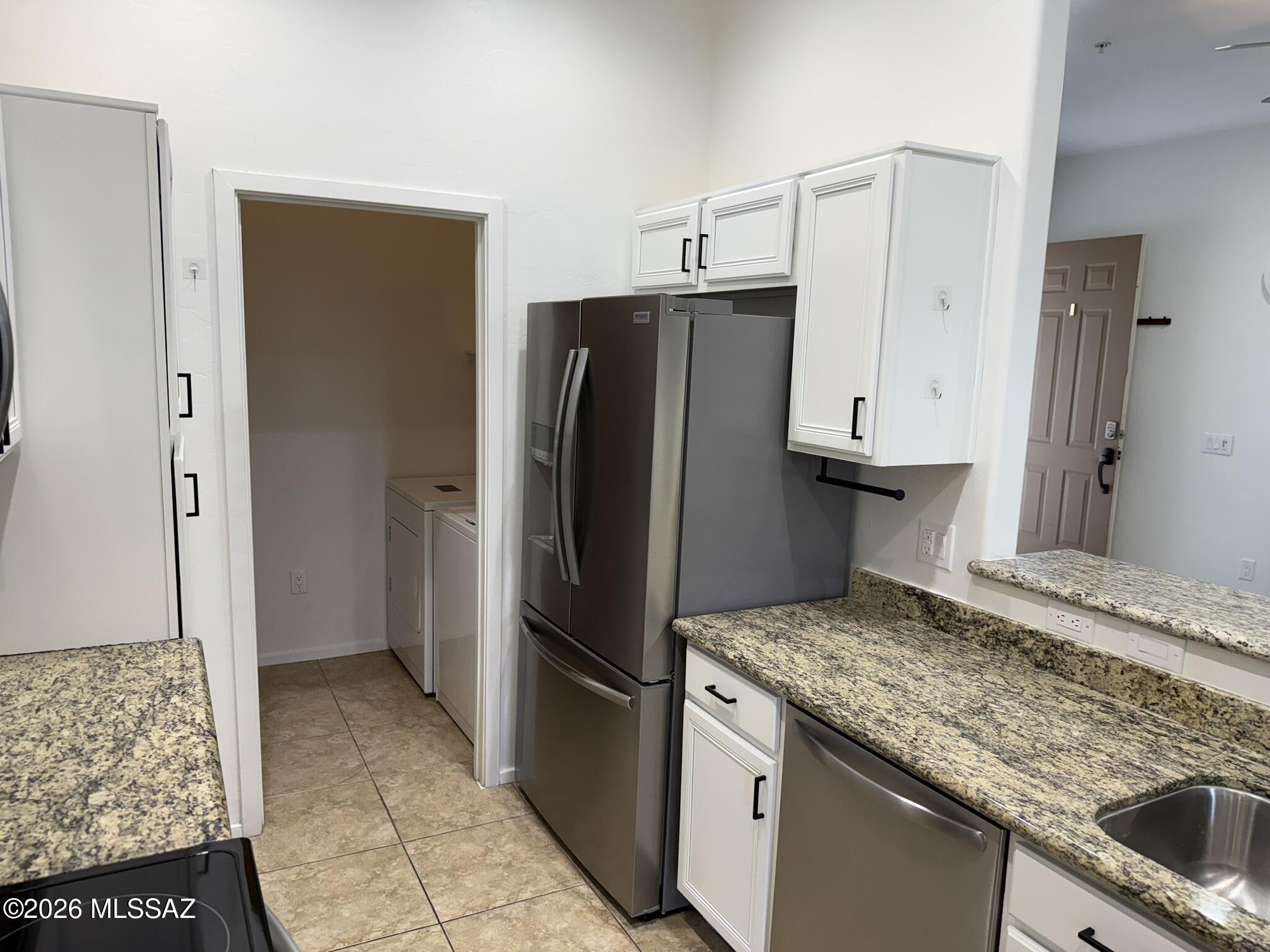 2028 East River Road, Unit 203 Tucson, AZ 85718 - Photo 13 of 36